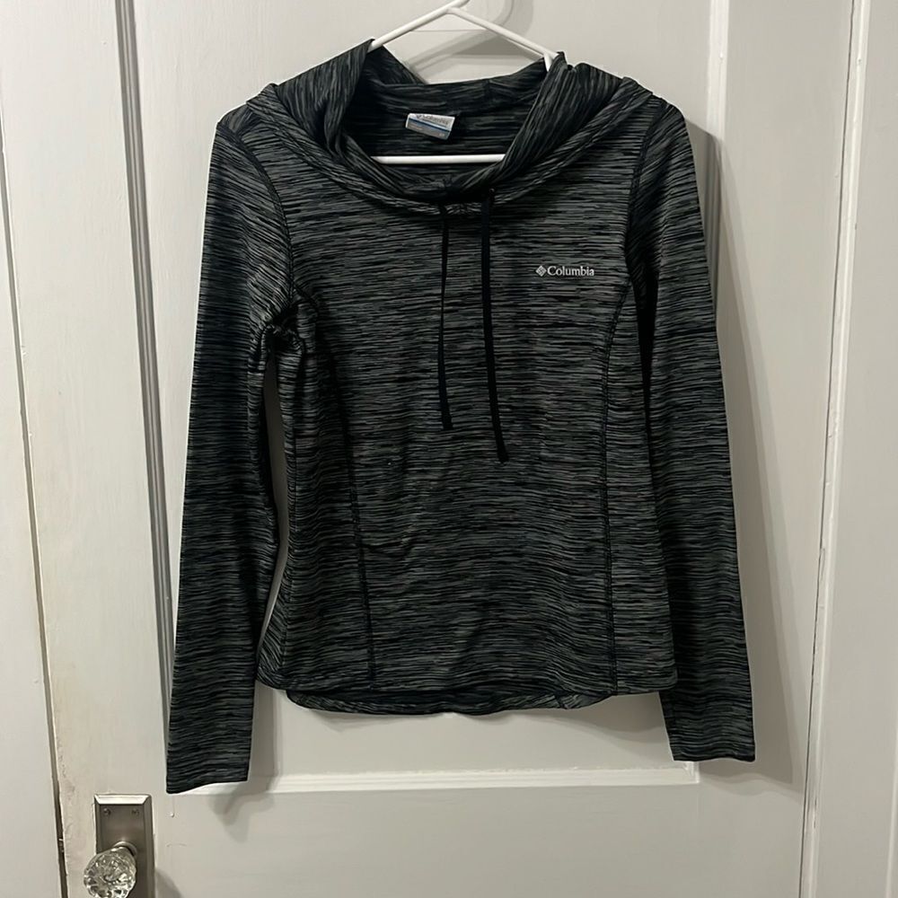 Columbia sweatshirt shirt